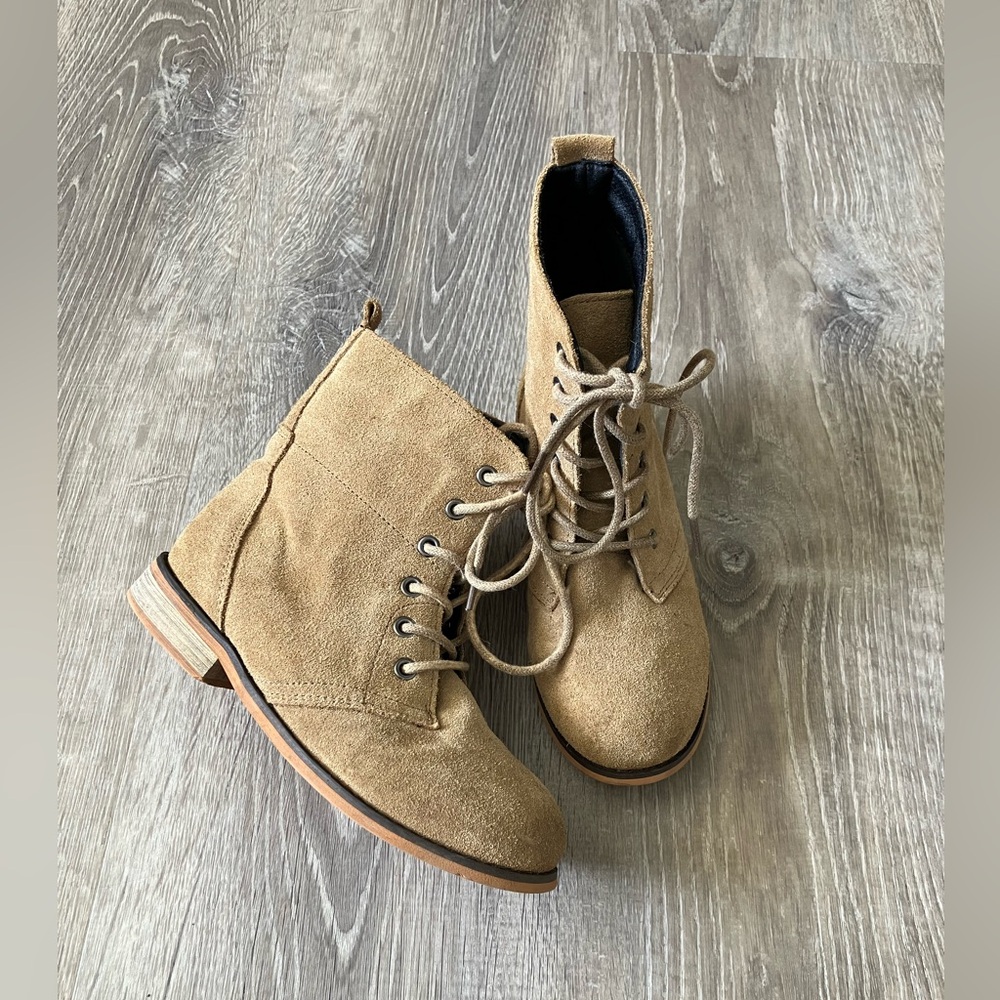SweetHoney Camel Suede Boots